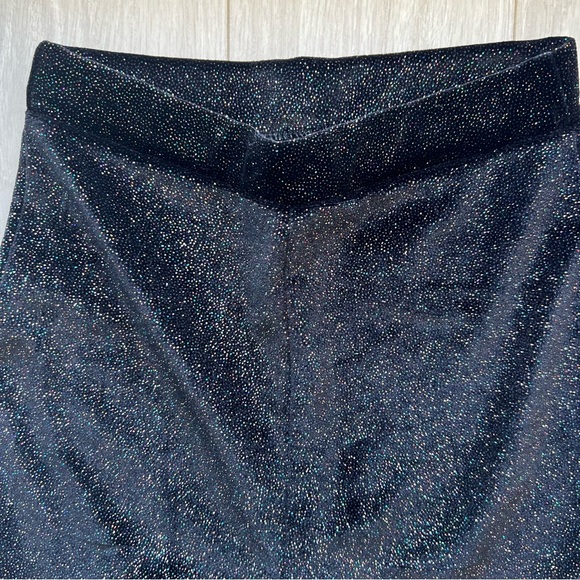 FASHIONKILLA Square Neck Crop Top & Flare Pant Two Piece in Black w/ Glitter - Picture 13 of 16